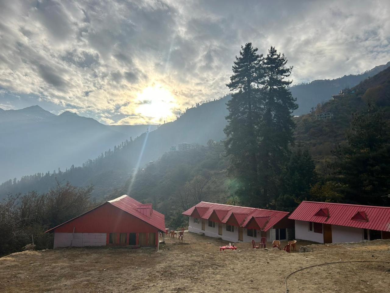 Lord Shiva Dimension Otel Tosh Dış mekan fotoğraf