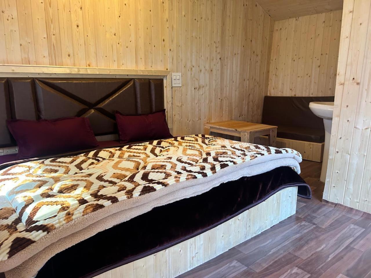 Lord Shiva Dimension Otel Tosh Dış mekan fotoğraf