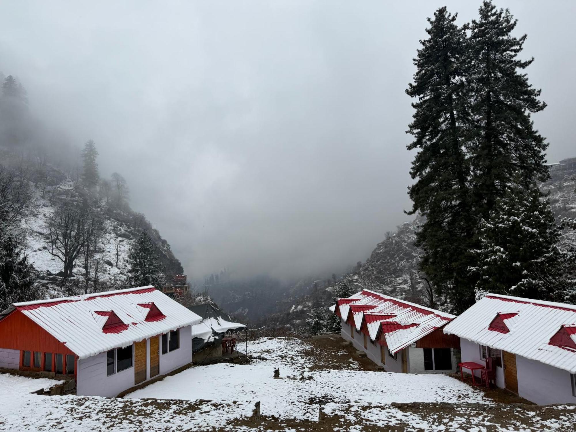 Lord Shiva Dimension Otel Tosh Dış mekan fotoğraf